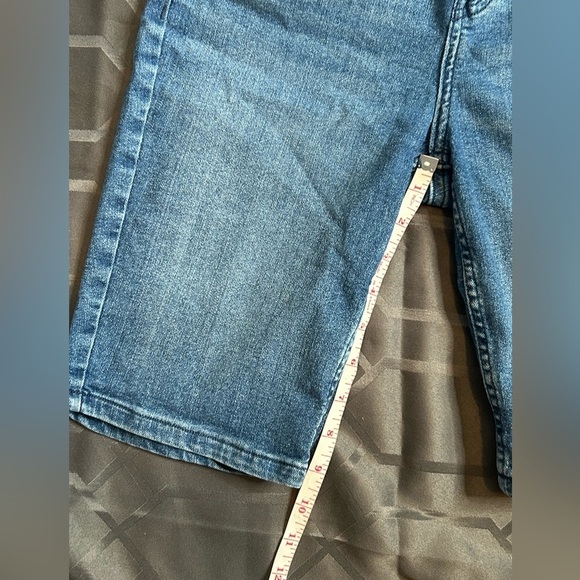 Calvin Klein Blue Jean Shorts Size 4 - Picture 6 of 6